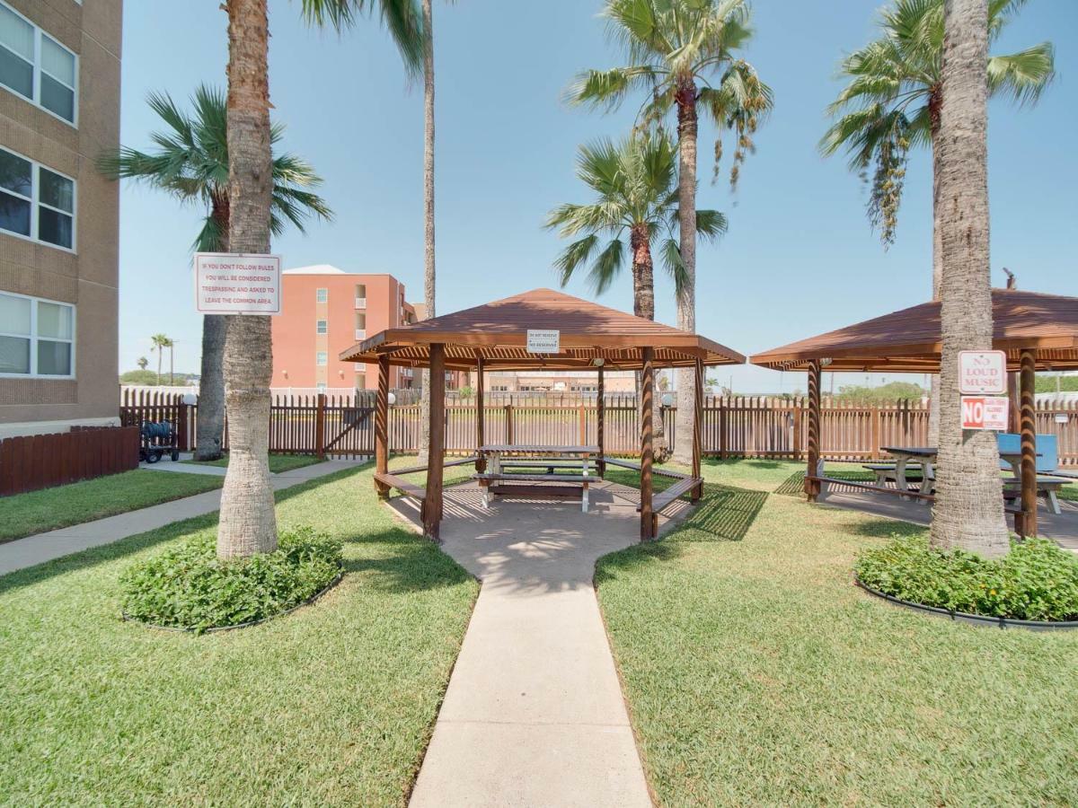 Charming 1 Bedroom, 3 Minute Walk To The Beach Condo South Padre Island Exterior photo